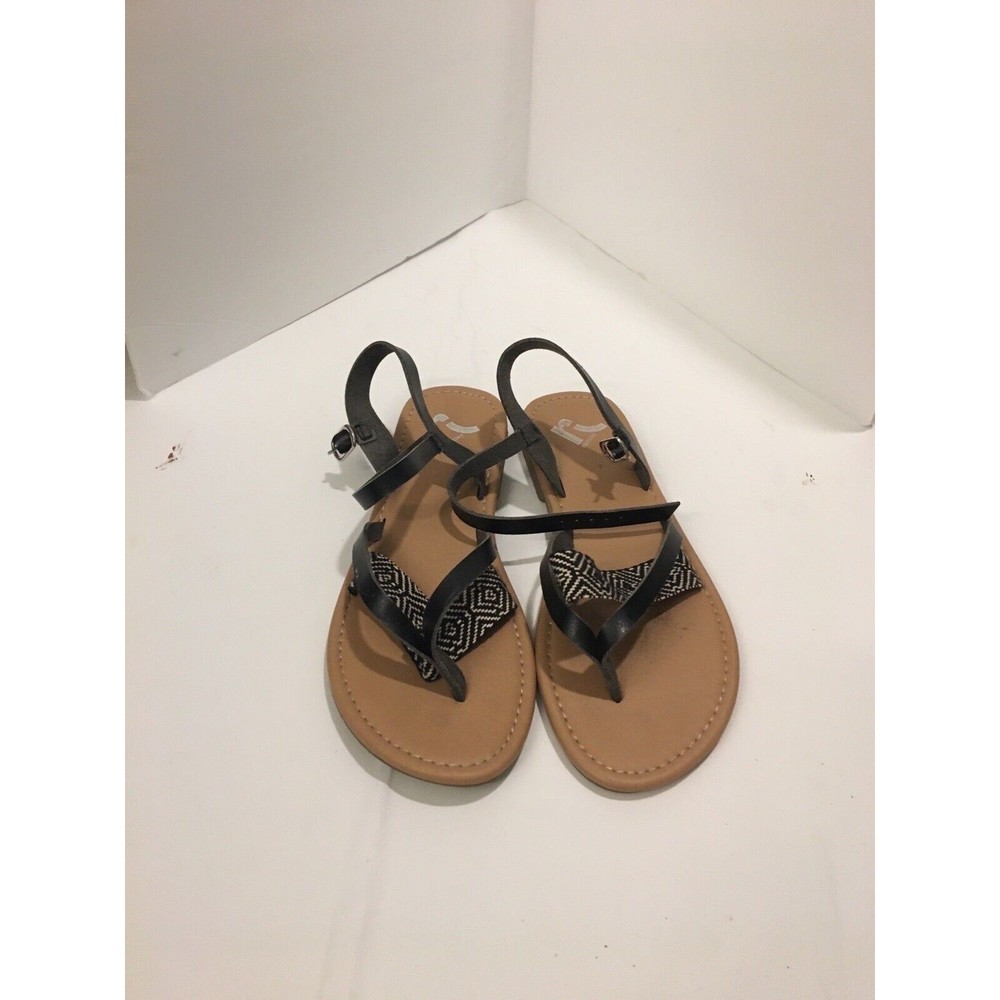 Women’s Thong Report Sandals Size 7 1/2 M